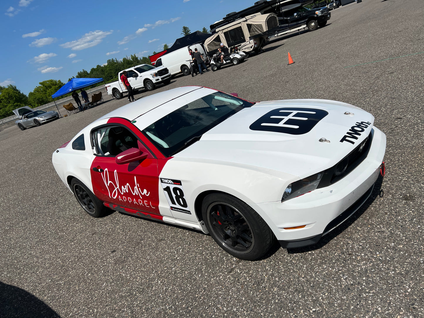 Track Mustang