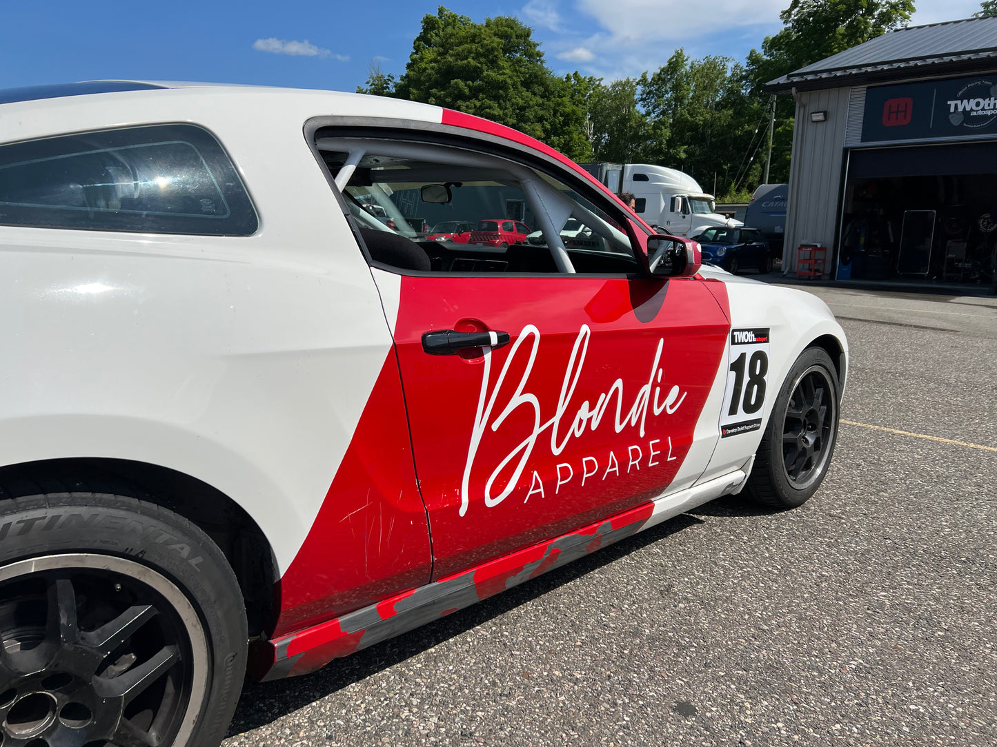 SJB | Track Mustang